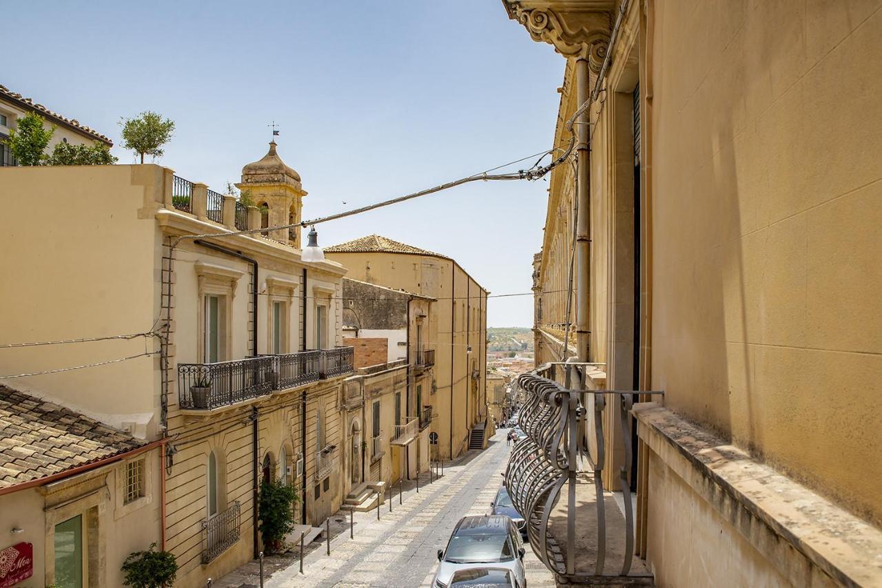 Cavour Apartments By Wonderful Italy Noto Eksteriør bilde